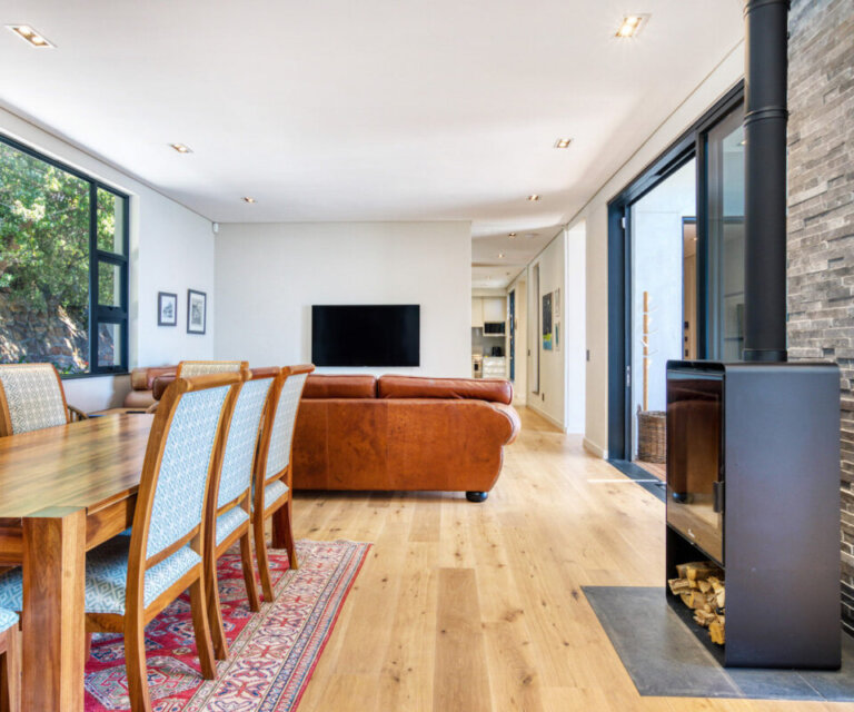 Camps-Bay-Villas_Cape-Luxury-1200x1000