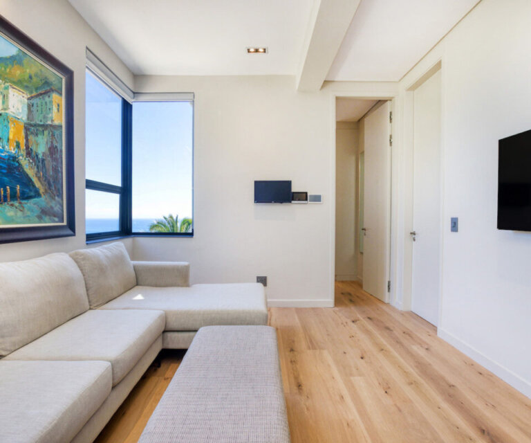 Child-friendly-Camps-Bay-Villas-1200x1000
