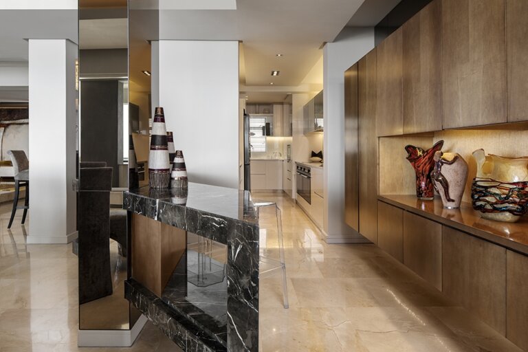 Penthouse In Mouille Point - 5 Star Accommodation kitchen