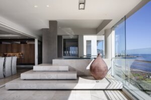 Penthouse In Mouille Point - 5 Star Accommodation pool