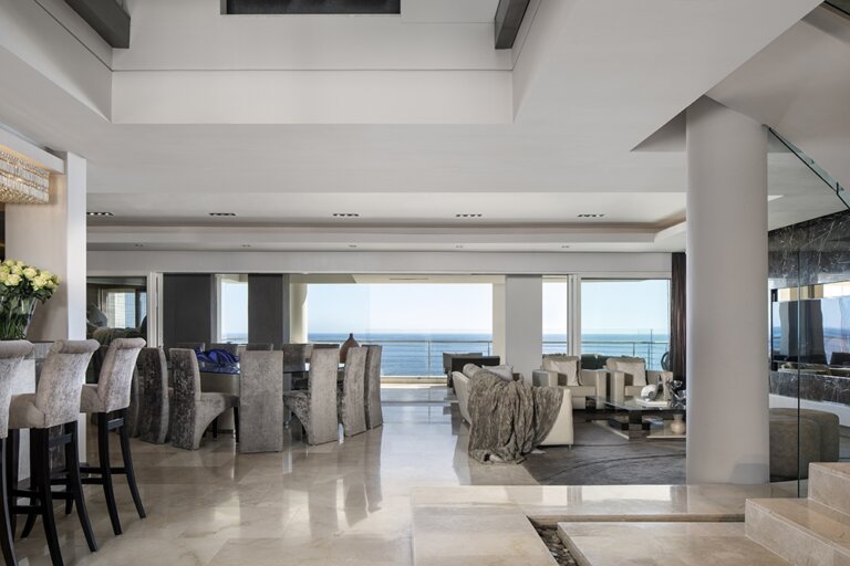 Penthouse In Mouille Point - 5 Star Accommodation- views