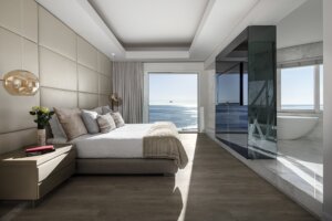 Penthouse In Mouille Point - 5 Star Accommodation3rd bedroom