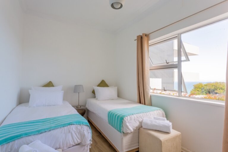 casa-blanca-camps-bay-618e3dee7693a