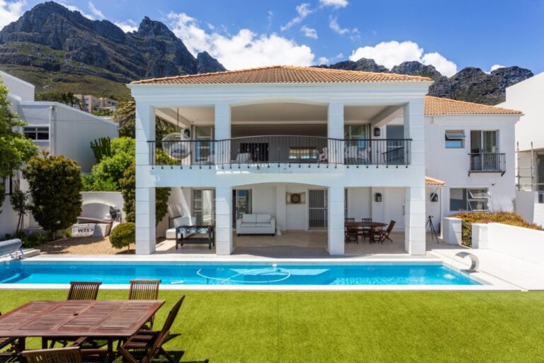 casa-blanca-camps-bay-618e3e3659f25