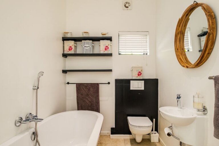 the-grange-the-grange-bedroom-3-en-suite-3682514205