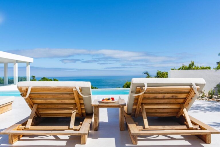 Luxury Property with Ocean Views