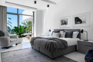 Six bedroom Mansion- Cape Town- guest bedroom