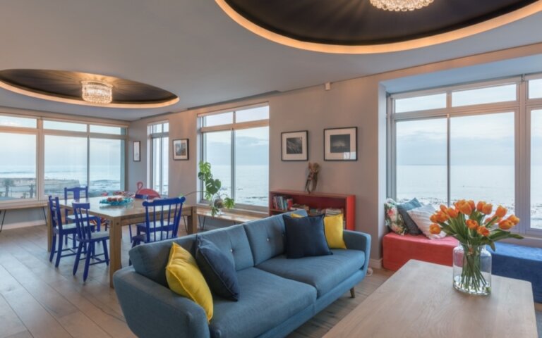 luxury-vacation-rental-holiday-apartment-cape-town-mouille-point-villa-marina-24-FEATURED01-960x600_c