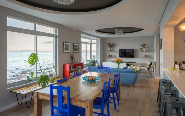luxury-vacation-rental-holiday-apartment-cape-town-mouille-point-villa-marina-24-FEATURED02-960x600_c