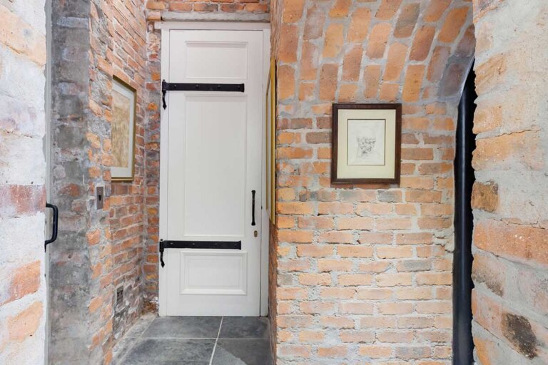 Tower-Suite-Gallery-image-01
