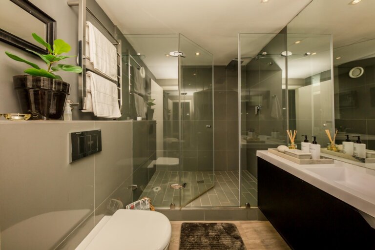 25 Dover, Waterclub, Mouille Point-021
