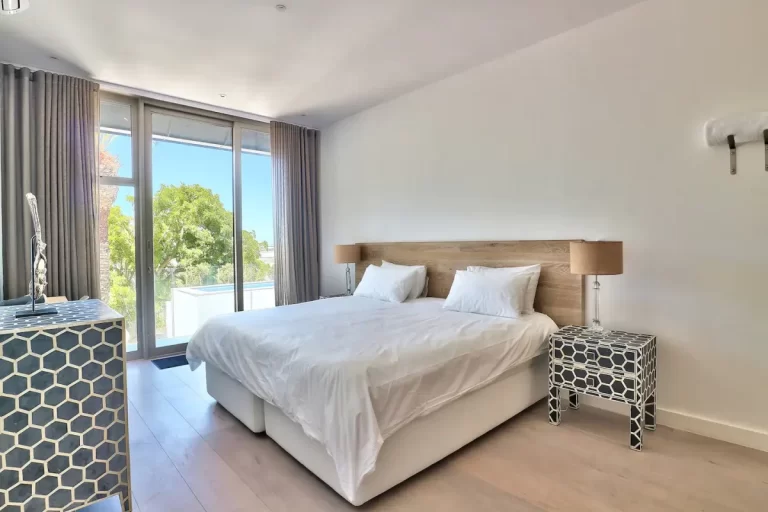 Argyle Villa - 2 bedroom - accommodation for 12 guests