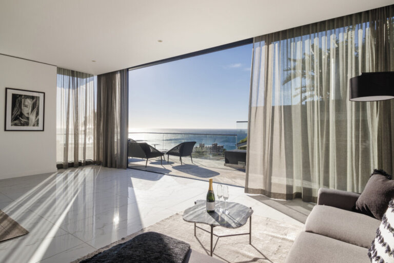 Camps Bay Majesty: Discovering the Beauty of Strathmore Heights