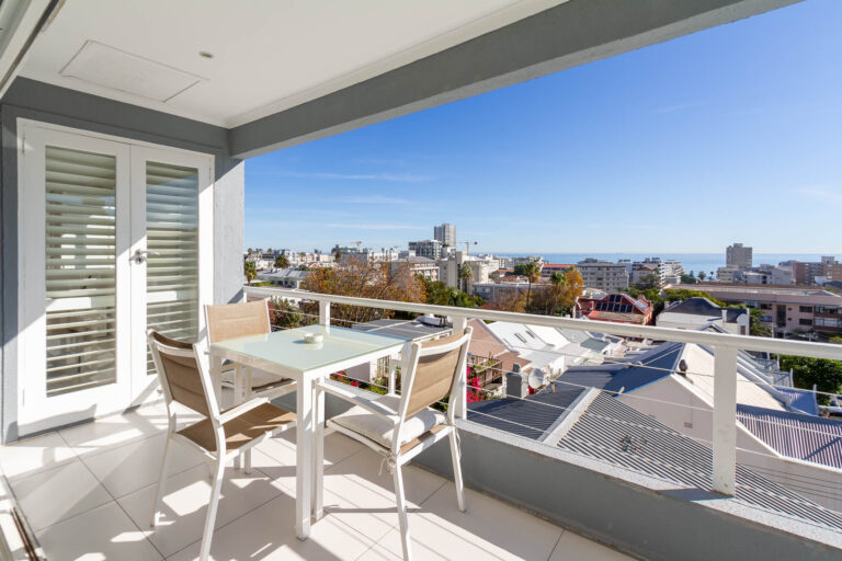 SKY PENTHOUSE - BARKLY-Apt-3-l-16