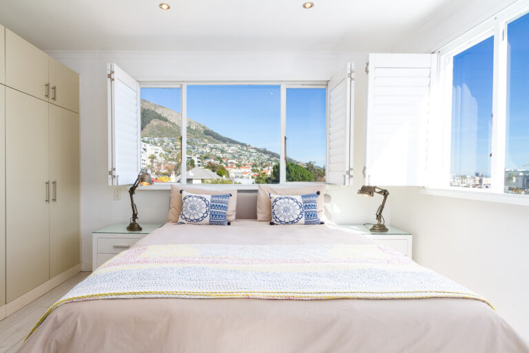 SKY PENTHOUSE - BARKLY-Apt-3-l-3