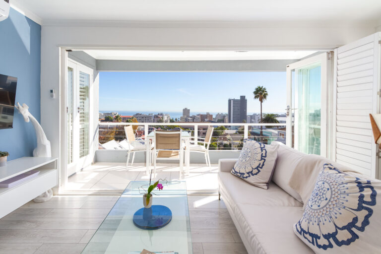 SKY PENTHOUSE - BARKLY-Apt-3-l-6