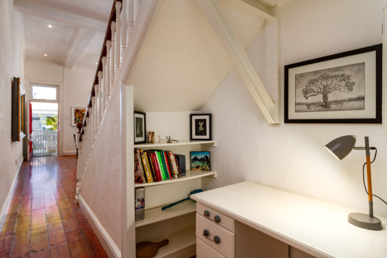 bertram-majolica-desk-space-4783937931