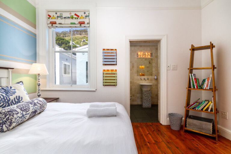 bertram-majolica-sunny-second-bedroom-4783942508