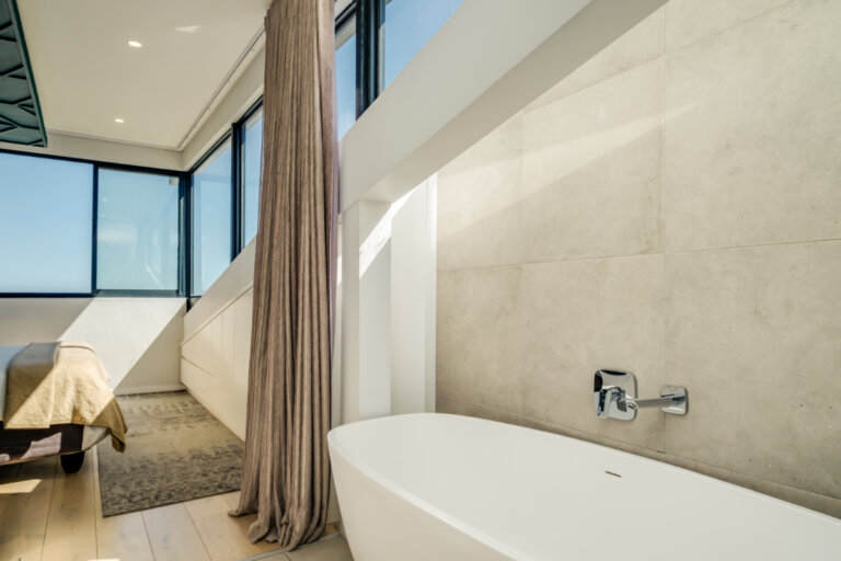 quendon-penthouse-quendon-penthouse-4507241853