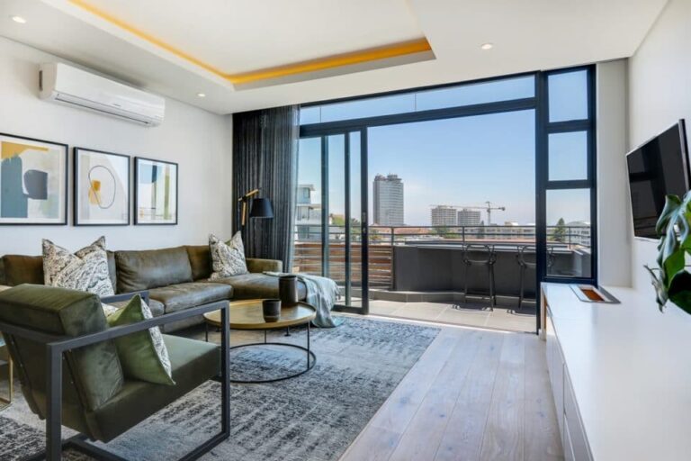 Penthouse on S (1)
