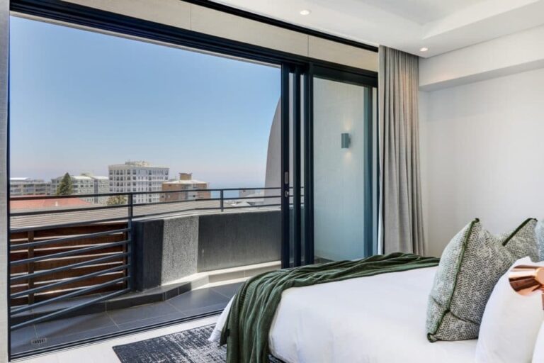 Penthouse on S (13)