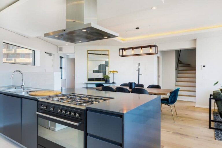 Penthouse on S (3)