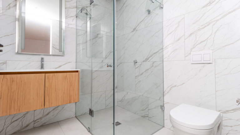 casa-linea-casa-linea-master-en-suite-shower-338588663-1138x640