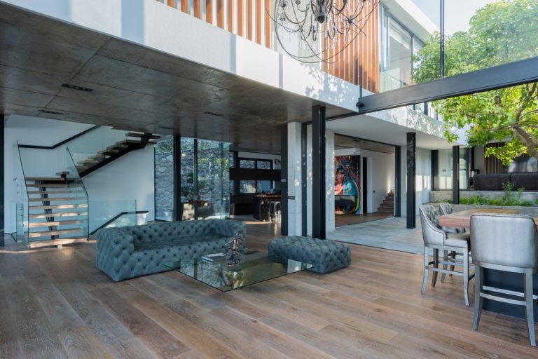 Luxury Villa St Leon In Bantry Bay-house-194662717