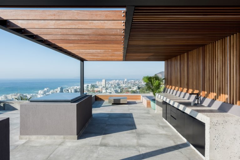 Luxury Villa St Leon In Bantry Bay-house-194662726
