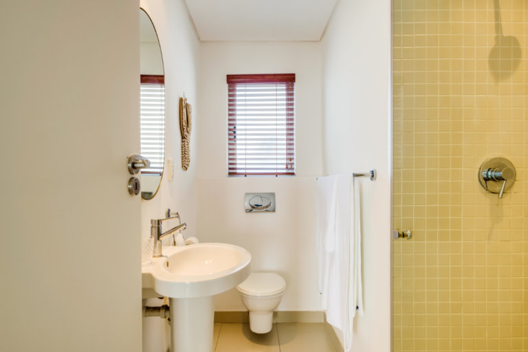 atlantic-vistas-atlantic-vistas-second-bathroom-8310331232