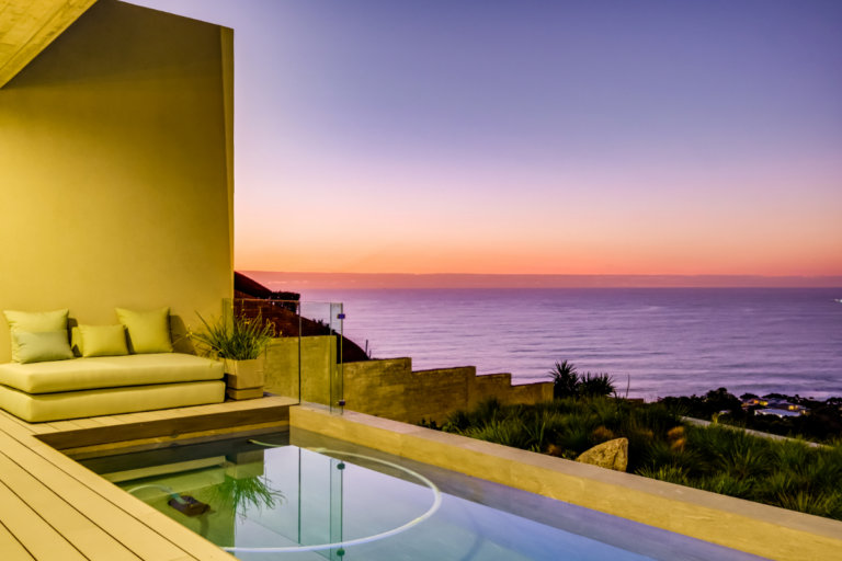 castle-peak-Camps Bay