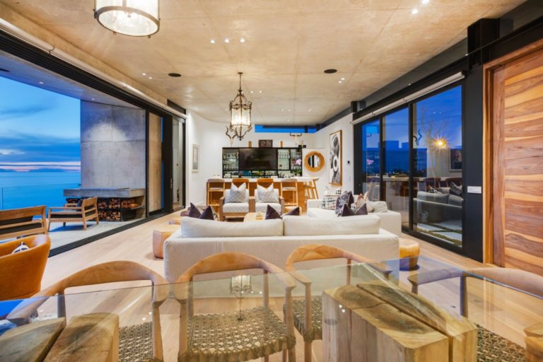 ocean-villa-ocean-villa-lounge-dining-304560042