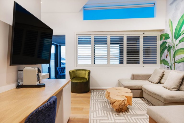 ocean-villa-ocean-villa-master-bedroom-tv-lounge-304561447