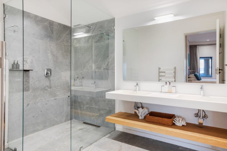 ocean-villa-ocean-villa-third-bedroom-en-suite-304562368
