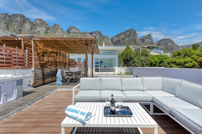Luxury and Privacy Combined: Villa Rocha 2 - Your Bakoven Hideaway