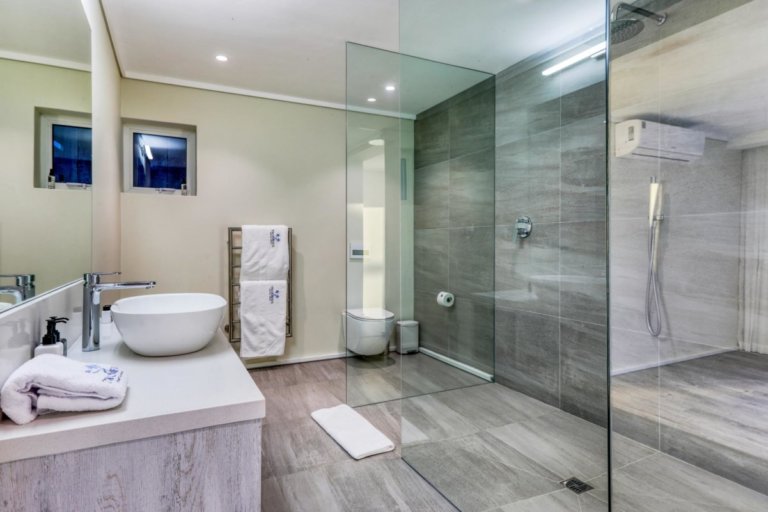 Seaside Splendors: Exploring Two Views Camps Bay Retreat