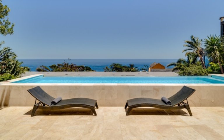 luxury-villa-vacation-rentals-self-catering-accommodation-cape-town-camps-bay-ottawa-OUTDOOR03