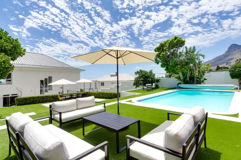 Rottingdean Villa: Where Luxury Meets Coastal Splendor in Camps Bay