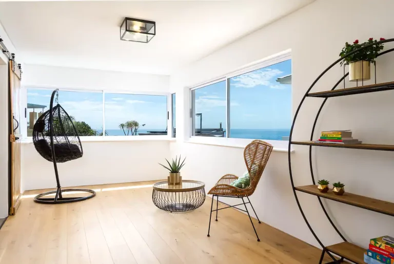 Sweeping Views & Refined Comfort: Rottingdean Villa's Essence