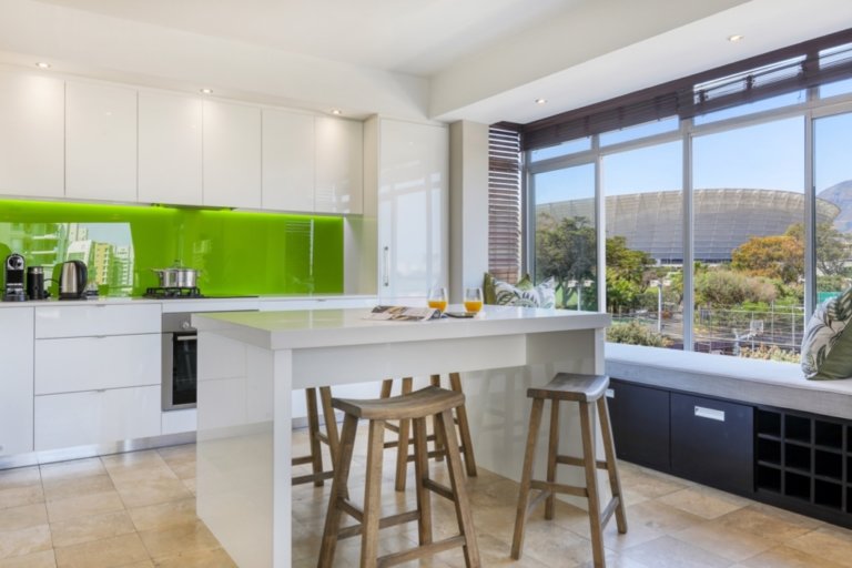 15-villa-marina-mouille-point-635b8a8fb018d