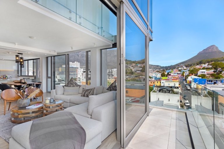 702-on-strand-cape-town-city-bowl-6426d29754e00