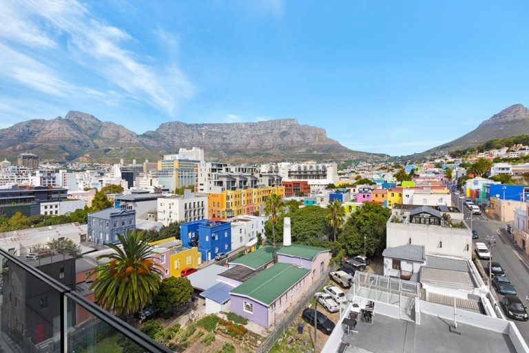 702-on-strand-cape-town-city-bowl-6426d2ba7ab1d