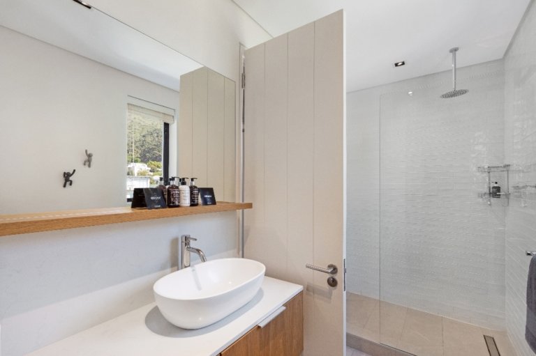 alpha-one-penthouse-sea-point-6480903e8dbc9