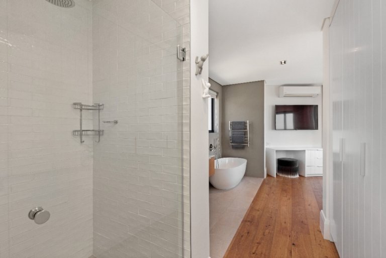alpha-one-penthouse-sea-point-6480903fe7d0a