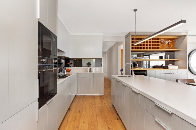 alpha-one-penthouse-sea-point-648090760a12c