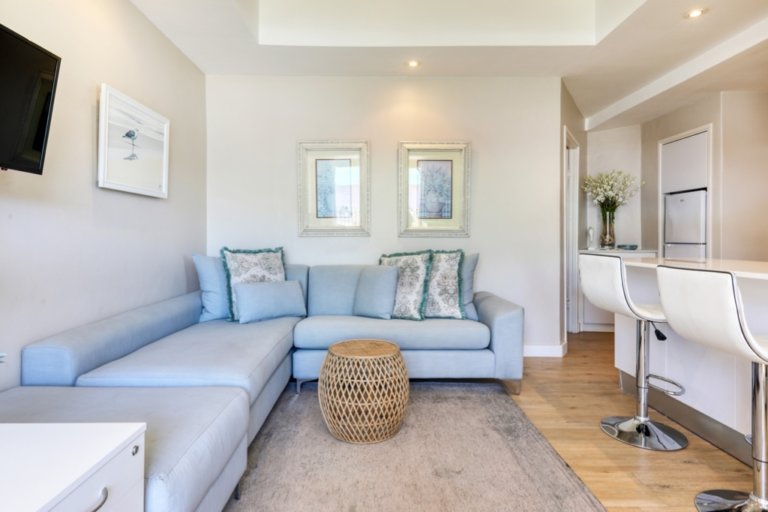 palm-beach-apartment-camps-bay-63eca87dad89f
