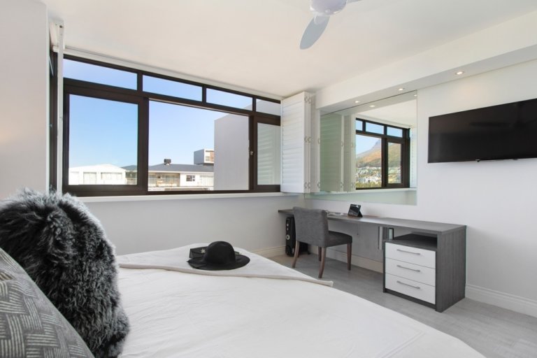 seahill-luxury-apartment-mouille-point-63735dfd82956