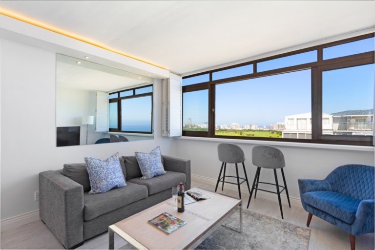 seahill-luxury-apartment-mouille-point-63735dfebd3b0
