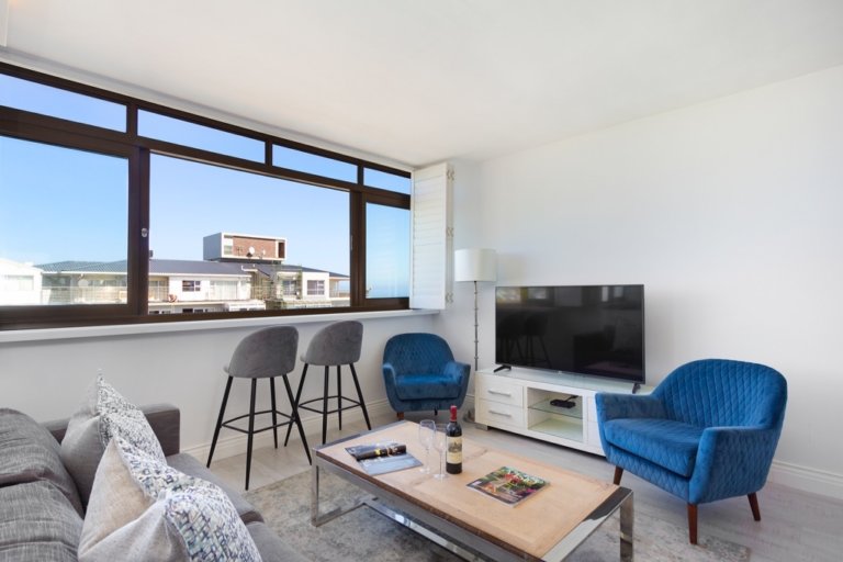 seahill-luxury-apartment-mouille-point-63735e04378c2