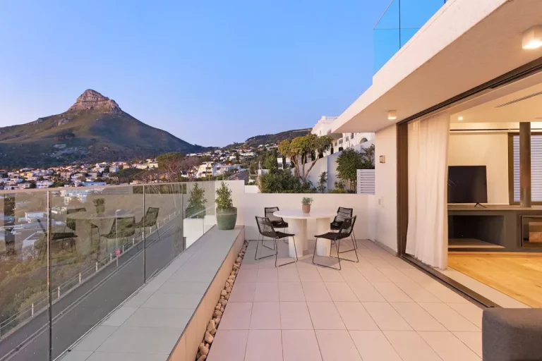 Living Room (B) Outdoor Area with view of Lion's Head Mountain- Take in the mesmerizing mountain views. Perfect for sundowners
